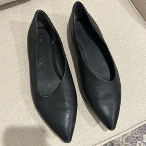 Vince Lex Leather Flat, size 8, Black